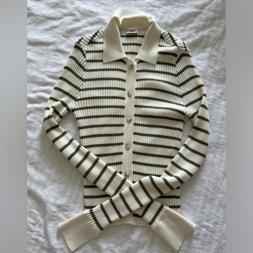 Abercrombie and Fitch Cardigan